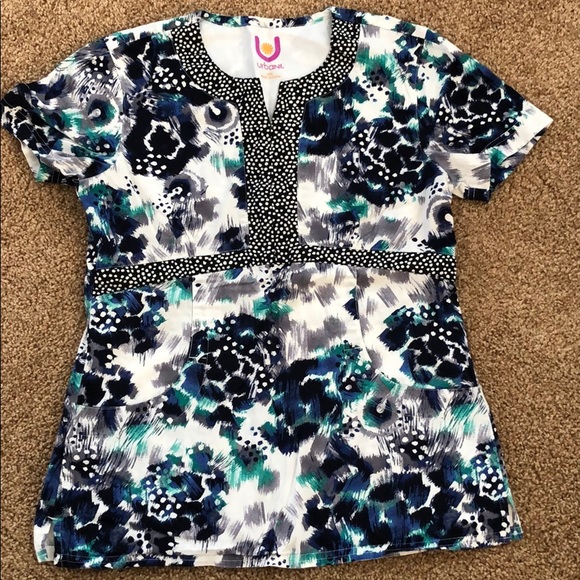 Nursing scrub tops - Picture 2 of 5